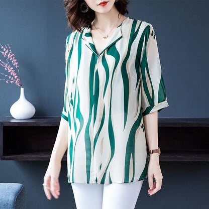 Kaija - V-hals Chiffon Blouse