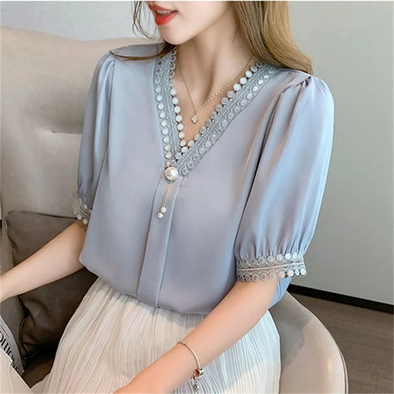 Meeri - Chique Chiffon Blouse met Kralen en Kant